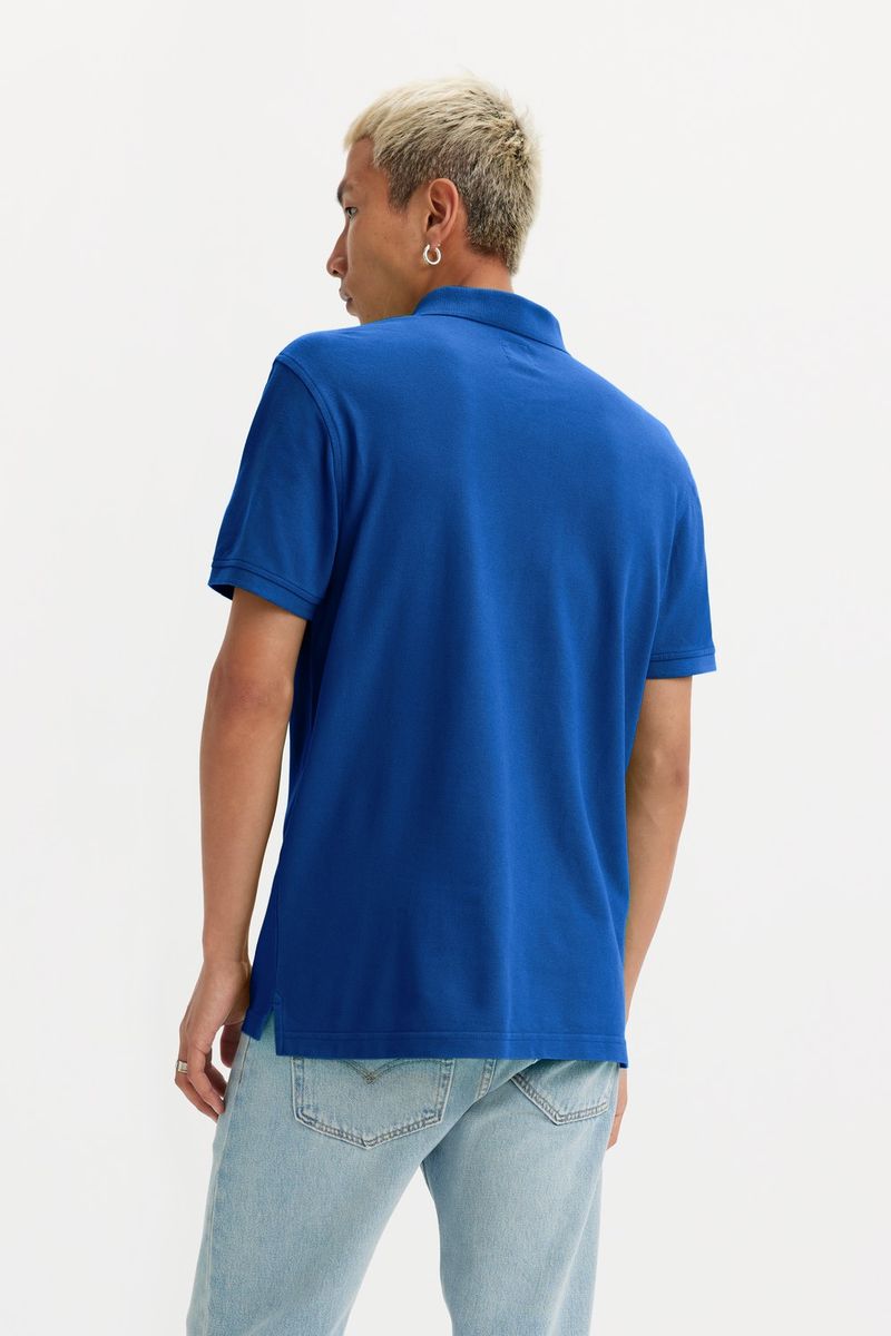 3588301780_2