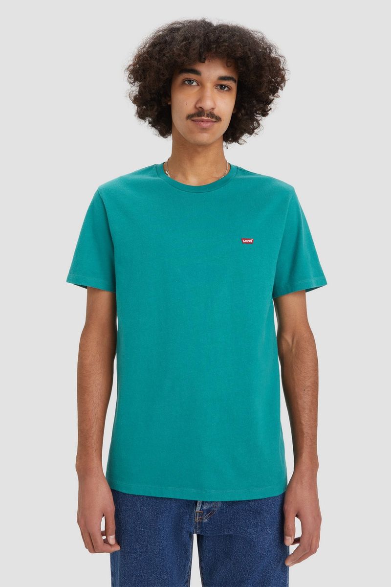 566050247.jpg