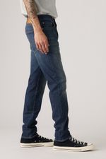 MB_28833-1454_GLO_CM_SV_UR